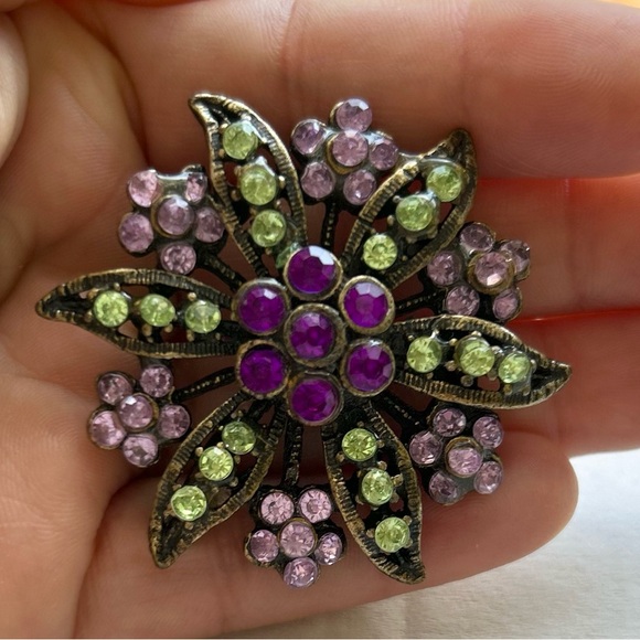 Vintage Rhinestone Flower Brooch Pink Green Tone 2" - Picture 2 of 5